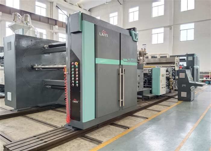 Capacità 200 - 400 kg/ora Macchina di laminazione per rivestimento per estrusione Max. Velocità di rivestimento 200 M/min