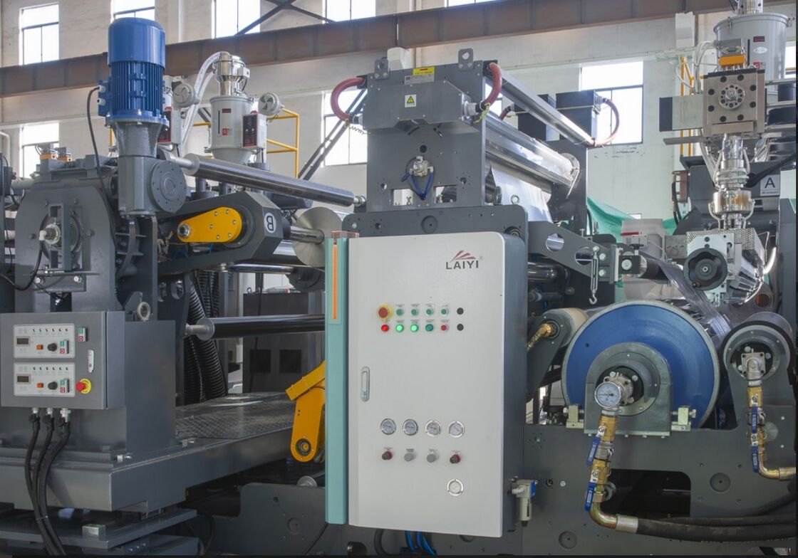 Tipi più efficienti di macchine plastificatrici per estrusione di carta su un lato