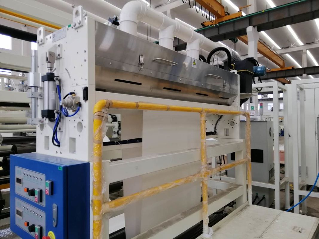 Macchina di plastica automatica della laminazione del rotolo di film con il doppio srotolamento della stazione e Rewinder in blu ed in bianco